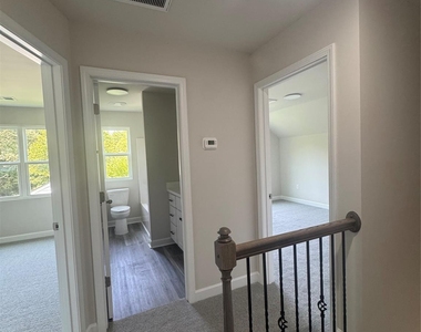 810/812 E Lincoln Street - Photo Thumbnail 19