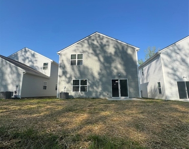 2128 Clapham Court - Photo Thumbnail 2