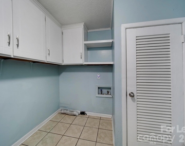 501 Olin Drive - Photo Thumbnail 9
