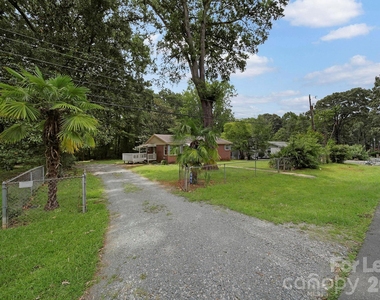501 Olin Drive - Photo Thumbnail 25