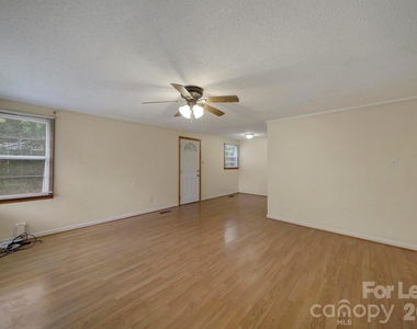 501 Olin Drive - Photo Thumbnail 1