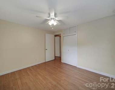501 Olin Drive - Photo Thumbnail 16