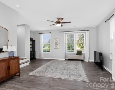 10840 Overlook Mountain Drive - Photo Thumbnail 12