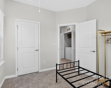 10840 Overlook Mountain Drive - Photo Thumbnail 24