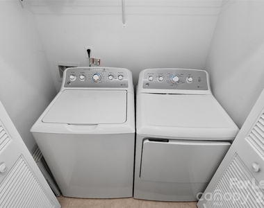 10840 Overlook Mountain Drive - Photo Thumbnail 22