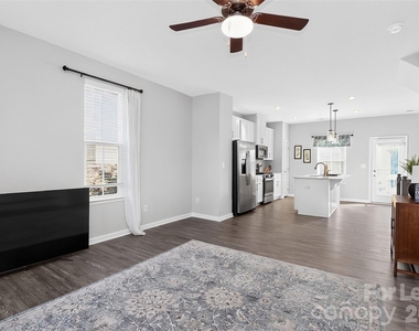10840 Overlook Mountain Drive - Photo Thumbnail 14