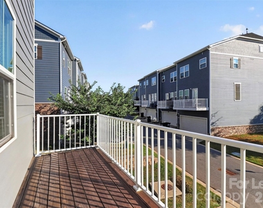 10840 Overlook Mountain Drive - Photo Thumbnail 16