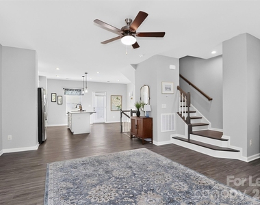 10840 Overlook Mountain Drive - Photo Thumbnail 15