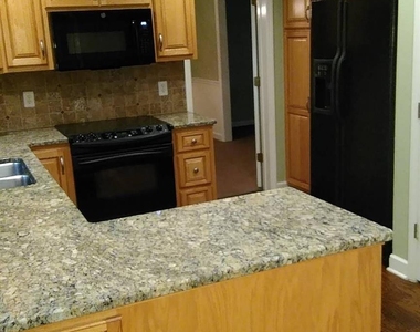 433 Raintree Drive - Photo Thumbnail 21