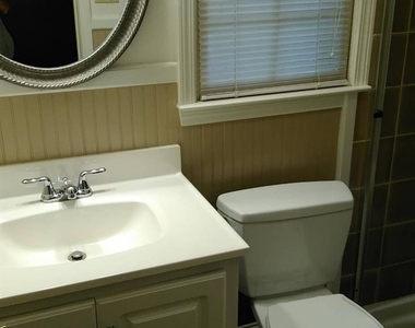 433 Raintree Drive - Photo Thumbnail 11