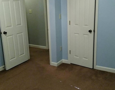 433 Raintree Drive - Photo Thumbnail 12