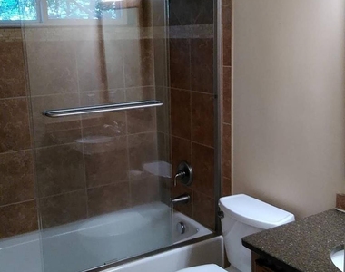 433 Raintree Drive - Photo Thumbnail 4