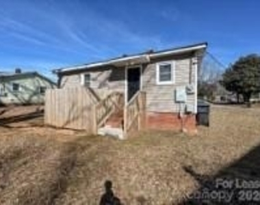 924 Aileen Circle - Photo Thumbnail 11