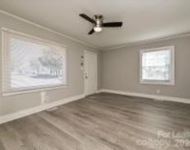 924 Aileen Circle - Photo Thumbnail 2