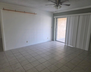959 Se 2nd Avenue - Photo Thumbnail 5