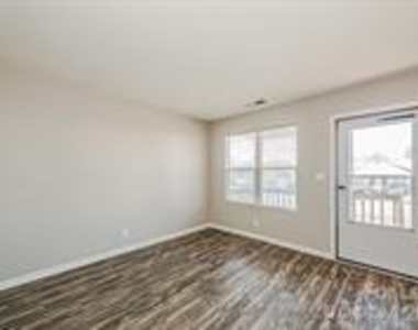 312 Hoskins Mill Lane - Photo Thumbnail 2