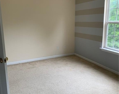4621 Grier Farm Lane - Photo Thumbnail 5