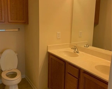 4621 Grier Farm Lane - Photo Thumbnail 3