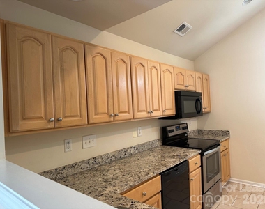 4621 Grier Farm Lane - Photo Thumbnail 14