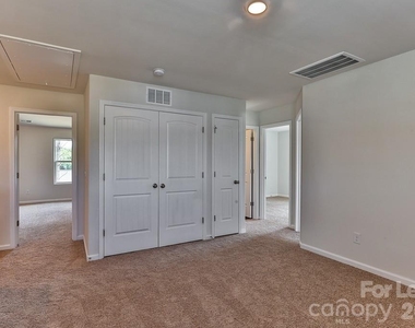6136 Ahoskie Drive - Photo Thumbnail 16