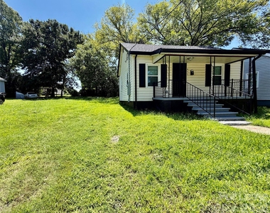 457 Fewell Street - Photo Thumbnail 2