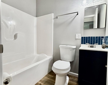 457 Fewell Street - Photo Thumbnail 10