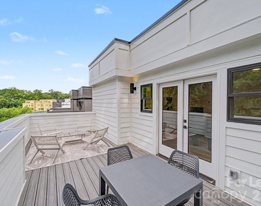 6717 Tracy Avenue - Photo Thumbnail 14