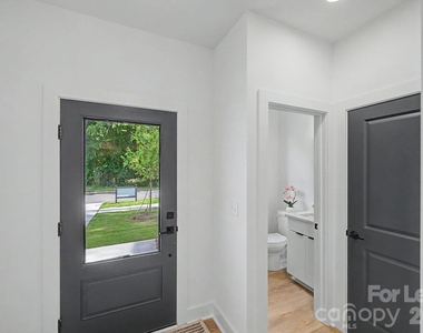 6717 Tracy Avenue - Photo Thumbnail 2