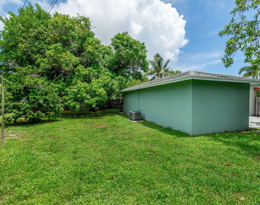 2831 N Seacrest Boulevard - Photo Thumbnail 10