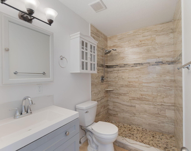 2831 N Seacrest Boulevard - Photo Thumbnail 4