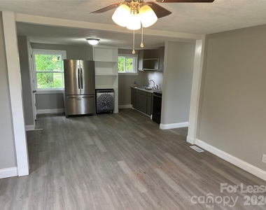 209 Brookview Road - Photo Thumbnail 4