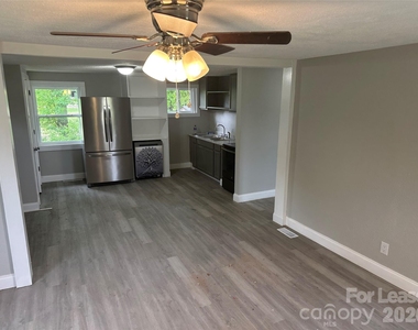 209 Brookview Road - Photo Thumbnail 3