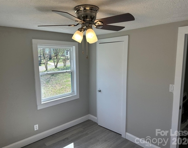209 Brookview Road - Photo Thumbnail 13