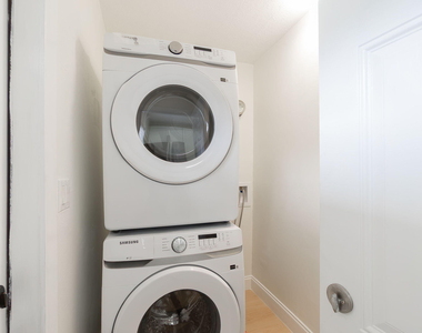 2831 N Seacrest Boulevard - Photo Thumbnail 22