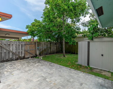 2831 N Seacrest Boulevard - Photo Thumbnail 23