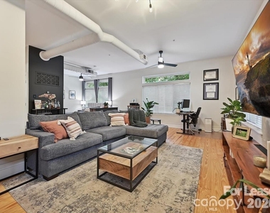404 N Laurel Avenue - Photo Thumbnail 4