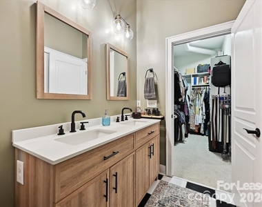 404 N Laurel Avenue - Photo Thumbnail 19