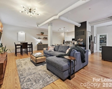404 N Laurel Avenue - Photo Thumbnail 5