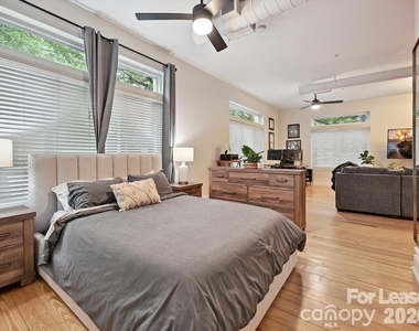 404 N Laurel Avenue - Photo Thumbnail 8
