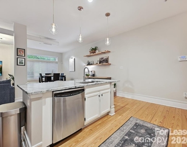 404 N Laurel Avenue - Photo Thumbnail 17