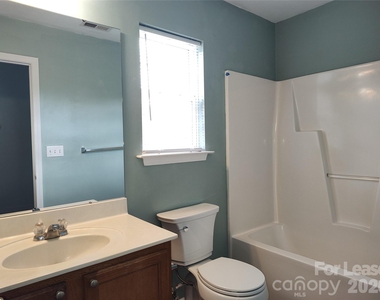 5226 Beam Lake Drive - Photo Thumbnail 24