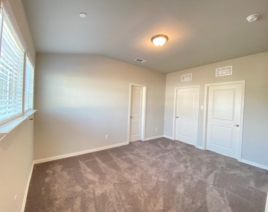 3404 Solana Circle - Photo Thumbnail 17