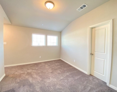 3404 Solana Circle - Photo Thumbnail 36