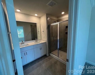 2027 Tears Lane - Photo Thumbnail 15