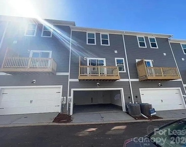 2027 Tears Lane - Photo Thumbnail 18