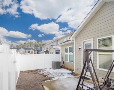 6135 Snowy Egret Avenue - Photo Thumbnail 16