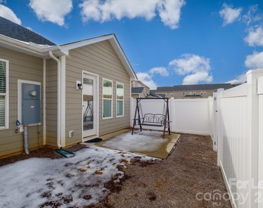 6135 Snowy Egret Avenue - Photo Thumbnail 14