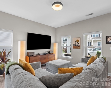 58 Walnut Springs Drive - Photo Thumbnail 6