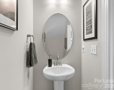 58 Walnut Springs Drive - Photo Thumbnail 20