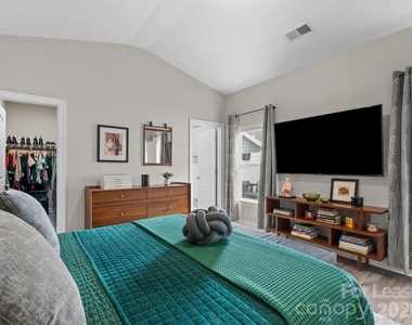 58 Walnut Springs Drive - Photo Thumbnail 13